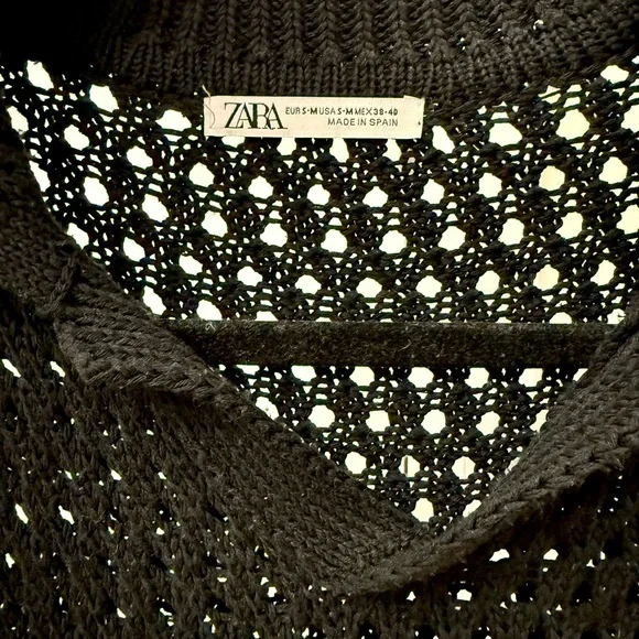 Zara Men's Charcoal V-Neck Sweater - Picture 3 of 4